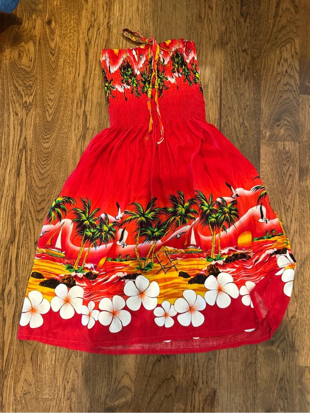 Women’s Hawaii/beachy dress